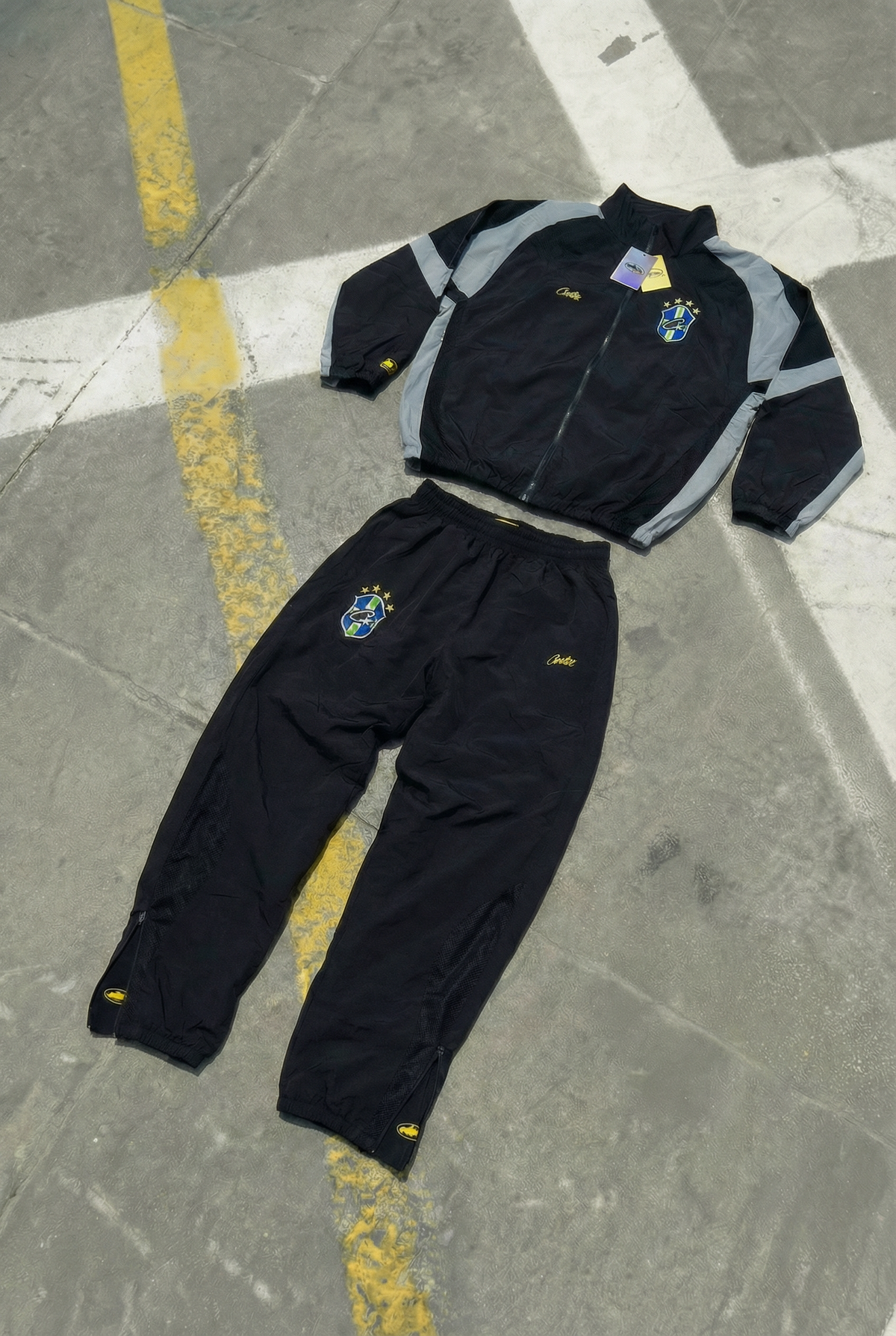 Corteiz Italy Tracksuit - Black