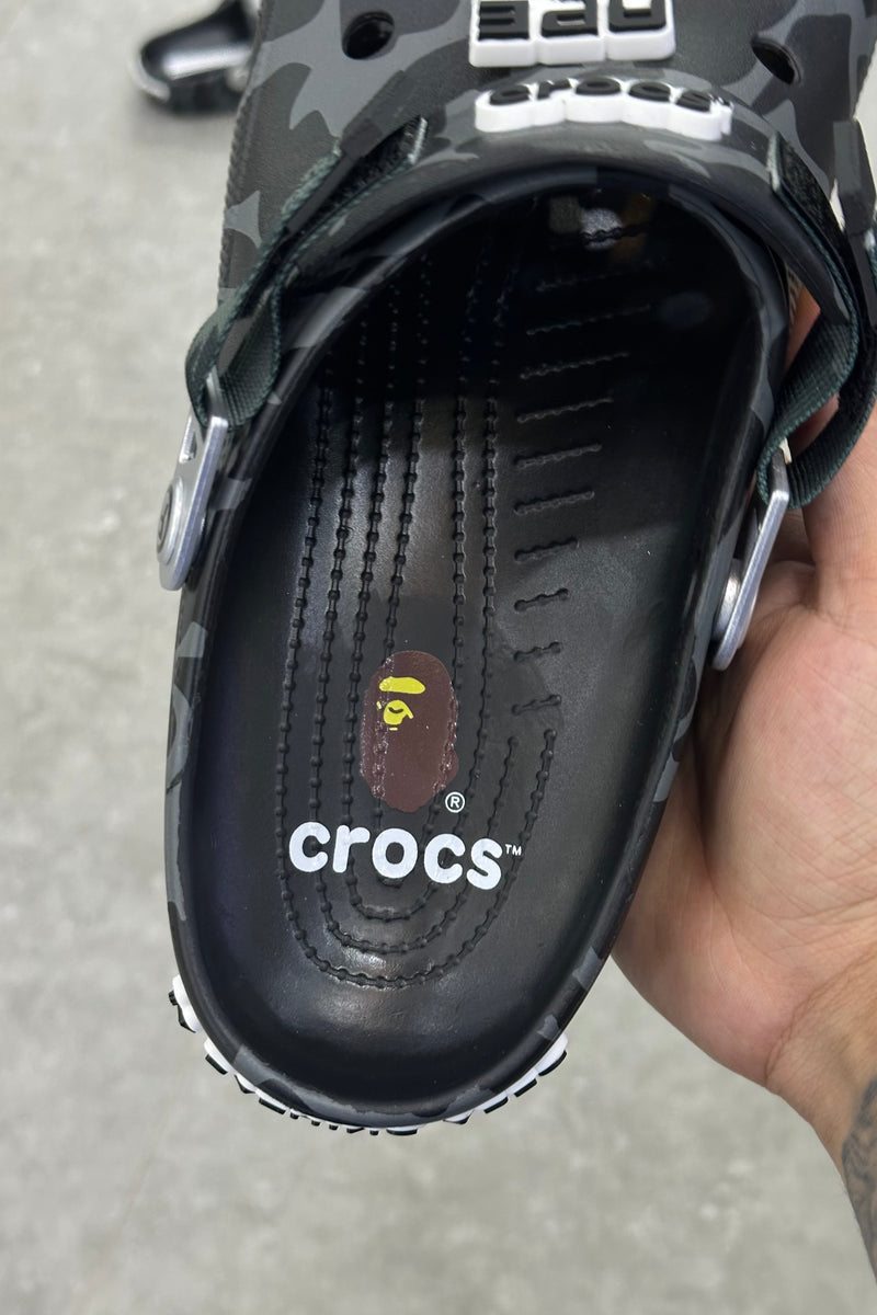 Crocs X A Bathing Ape ABC
Camo - Black