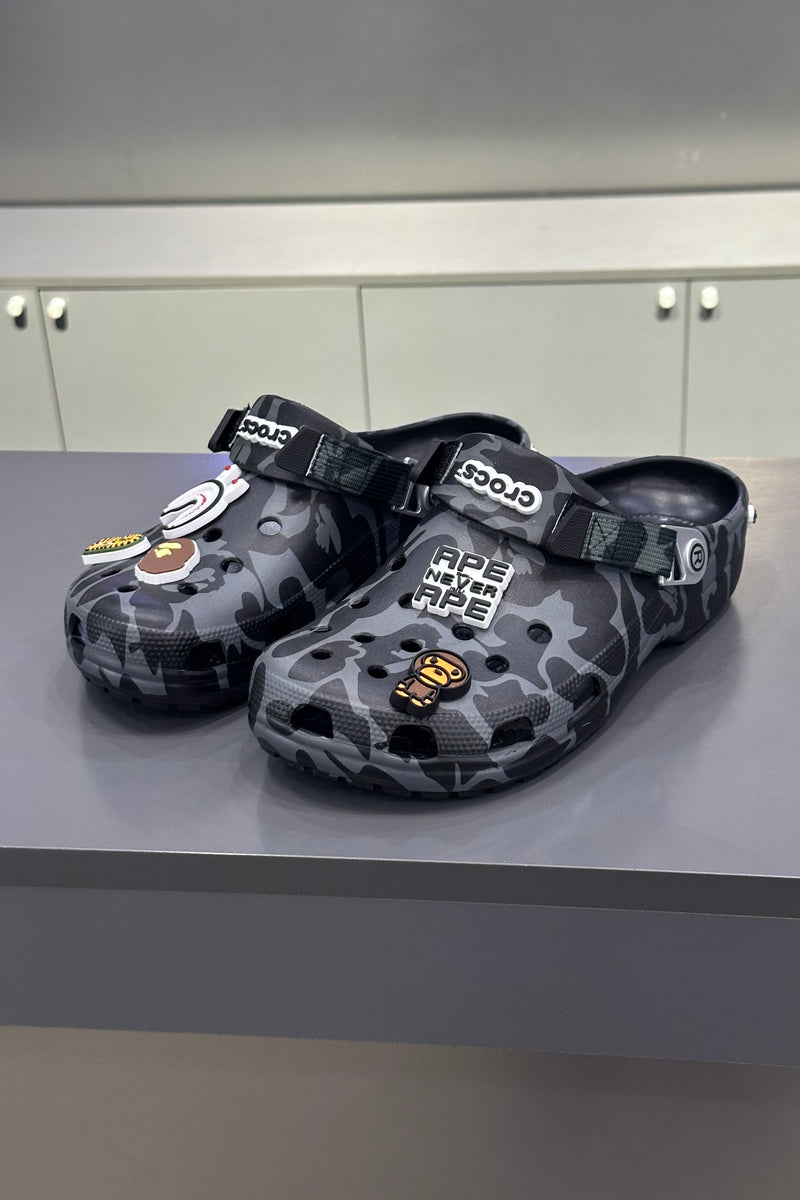 Crocs X A Bathing Ape ABC
Camo - Black