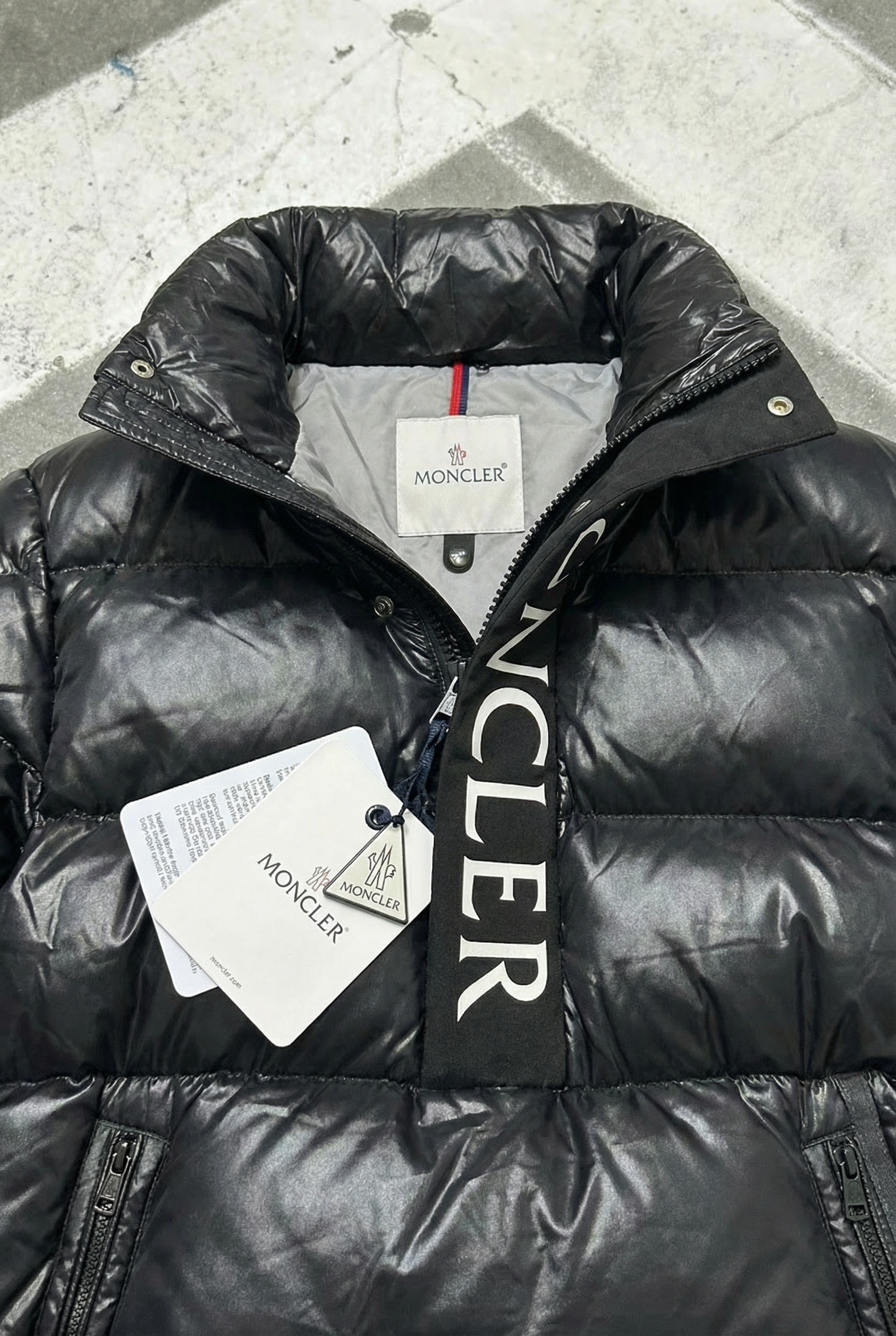 Moncler Maury Short Down Jacket