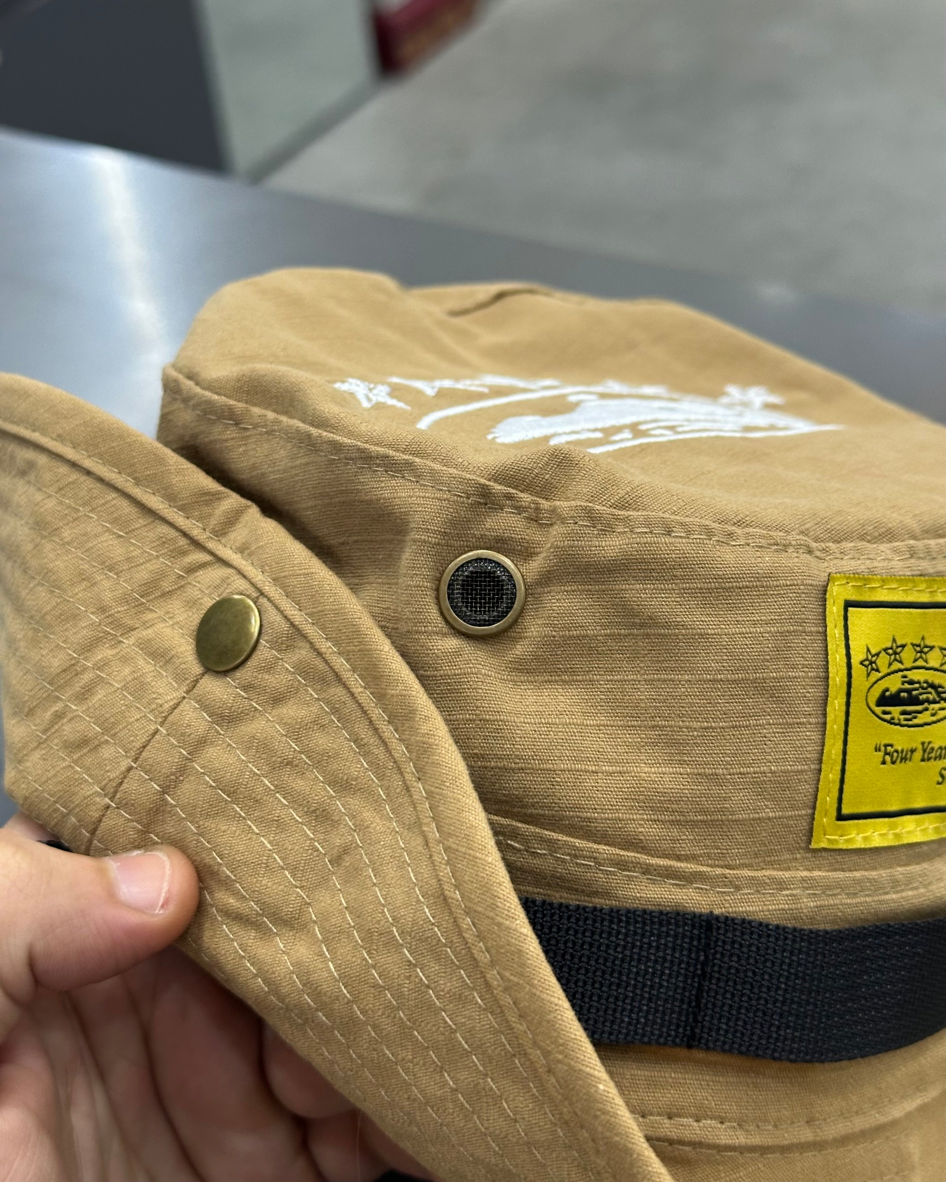 Corteiz OG Guerillaz Bucket Hat - Sandy