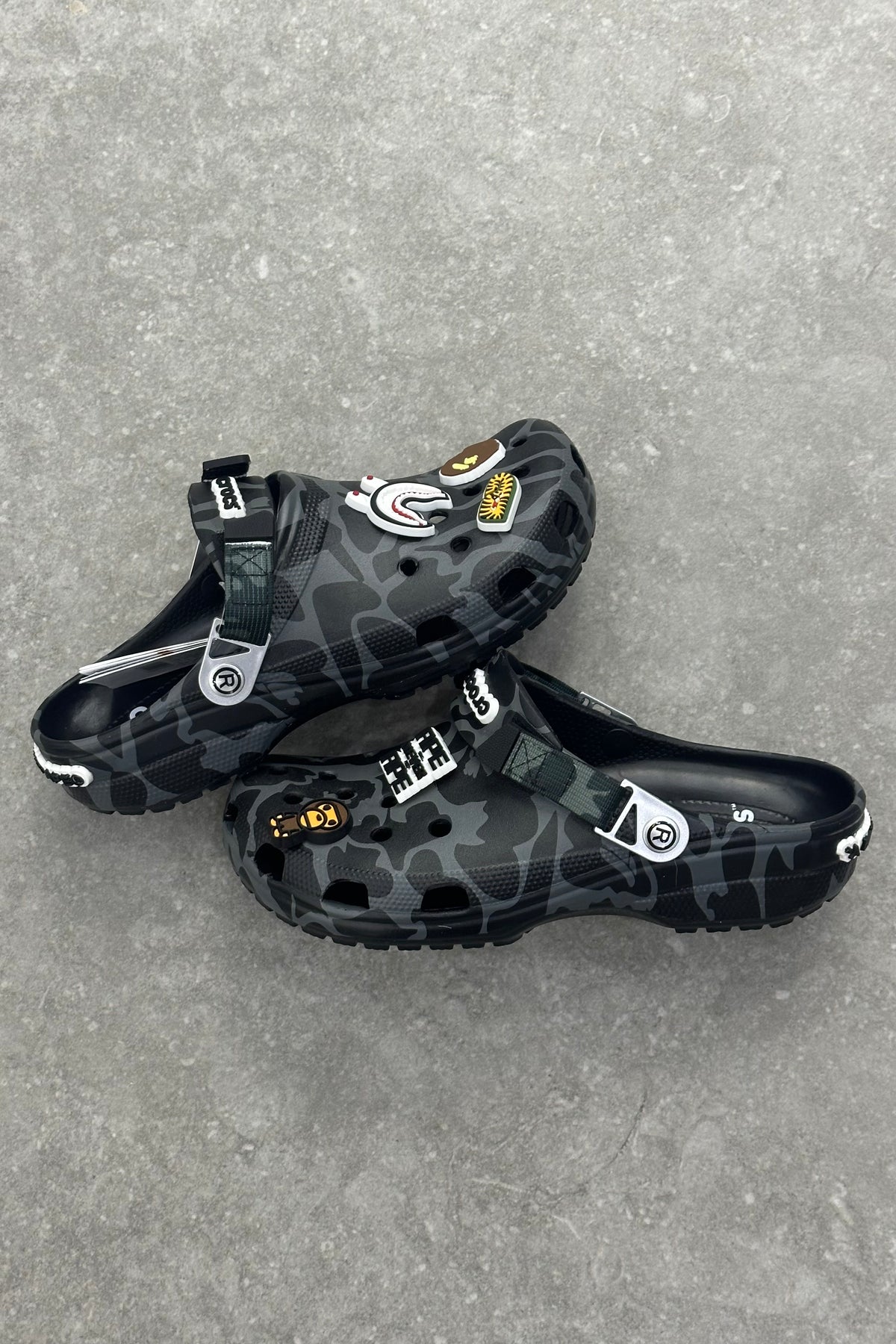 Crocs X A Bathing Ape ABC
Camo - Black