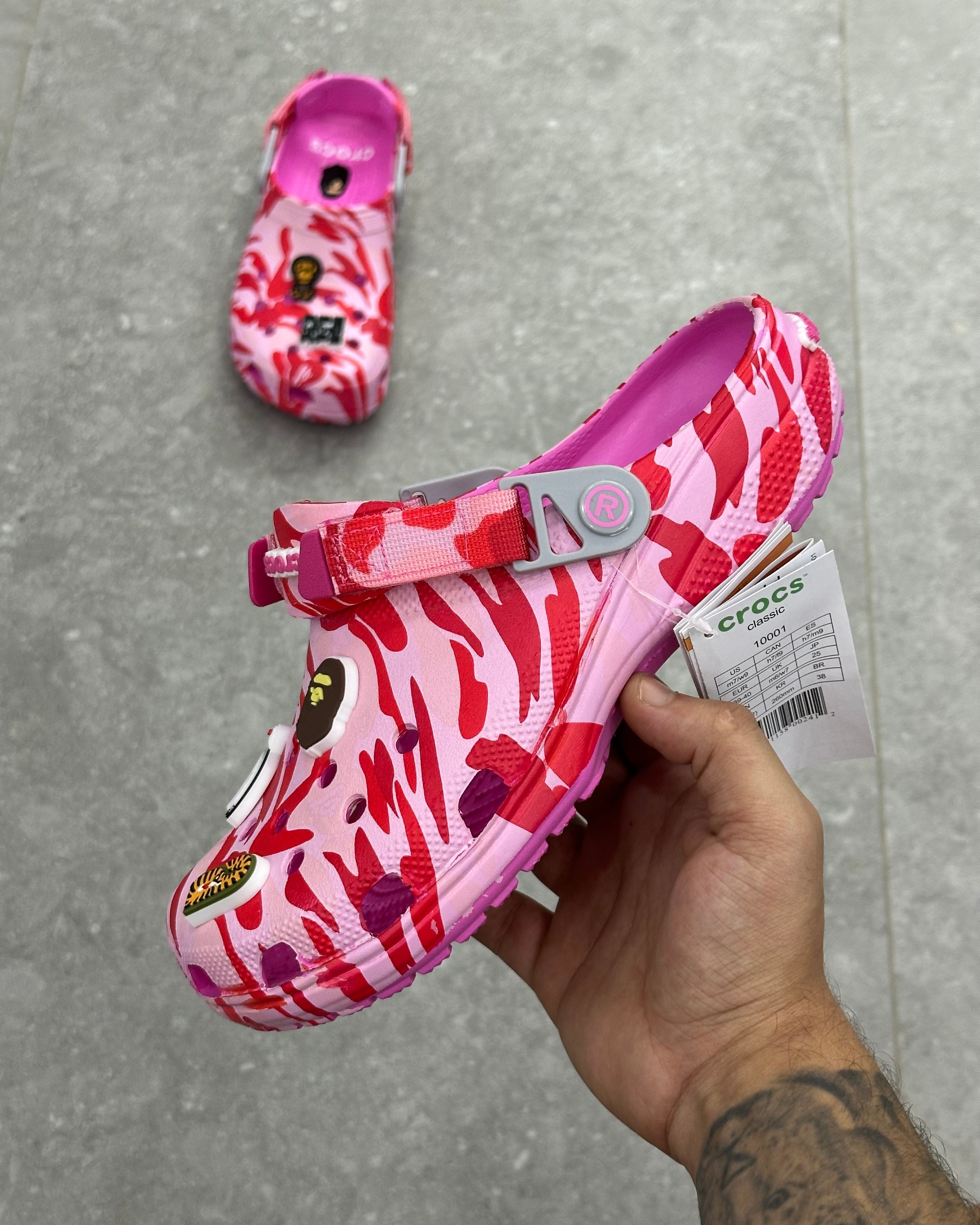 Crocs X A Bathing Ape ABC
Camo - Pink