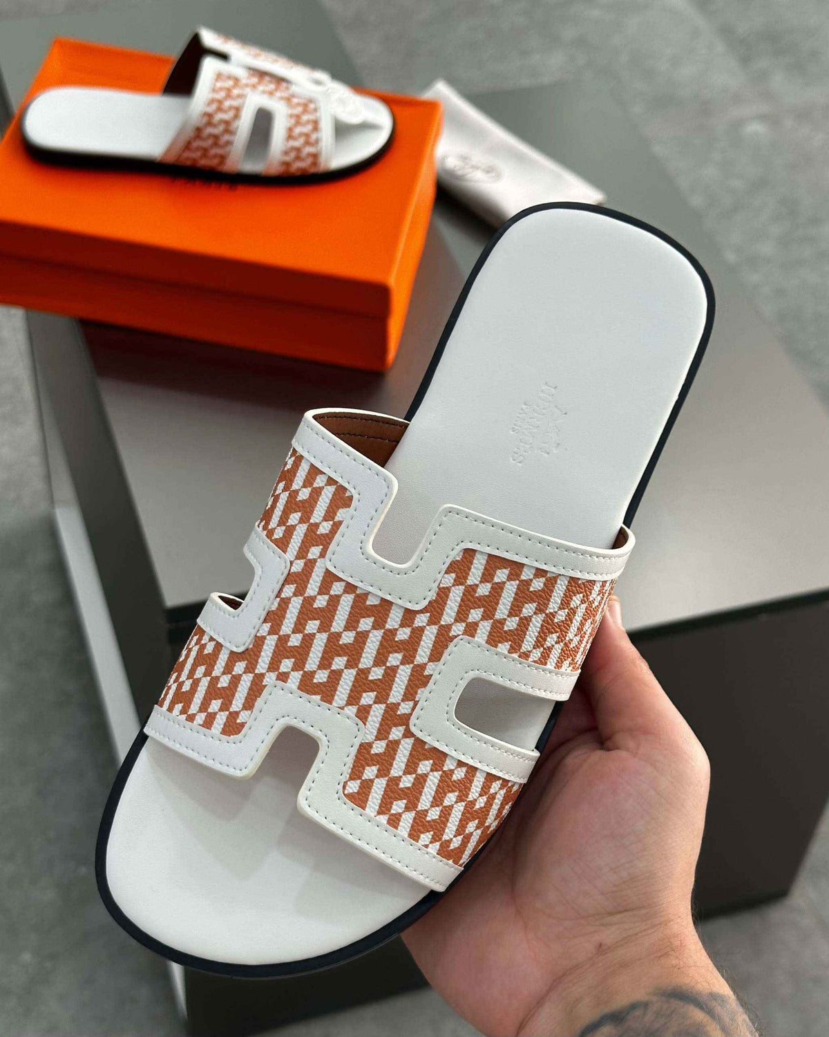 Hermês Sandal Izmir Orange / White - MAGIC CITY