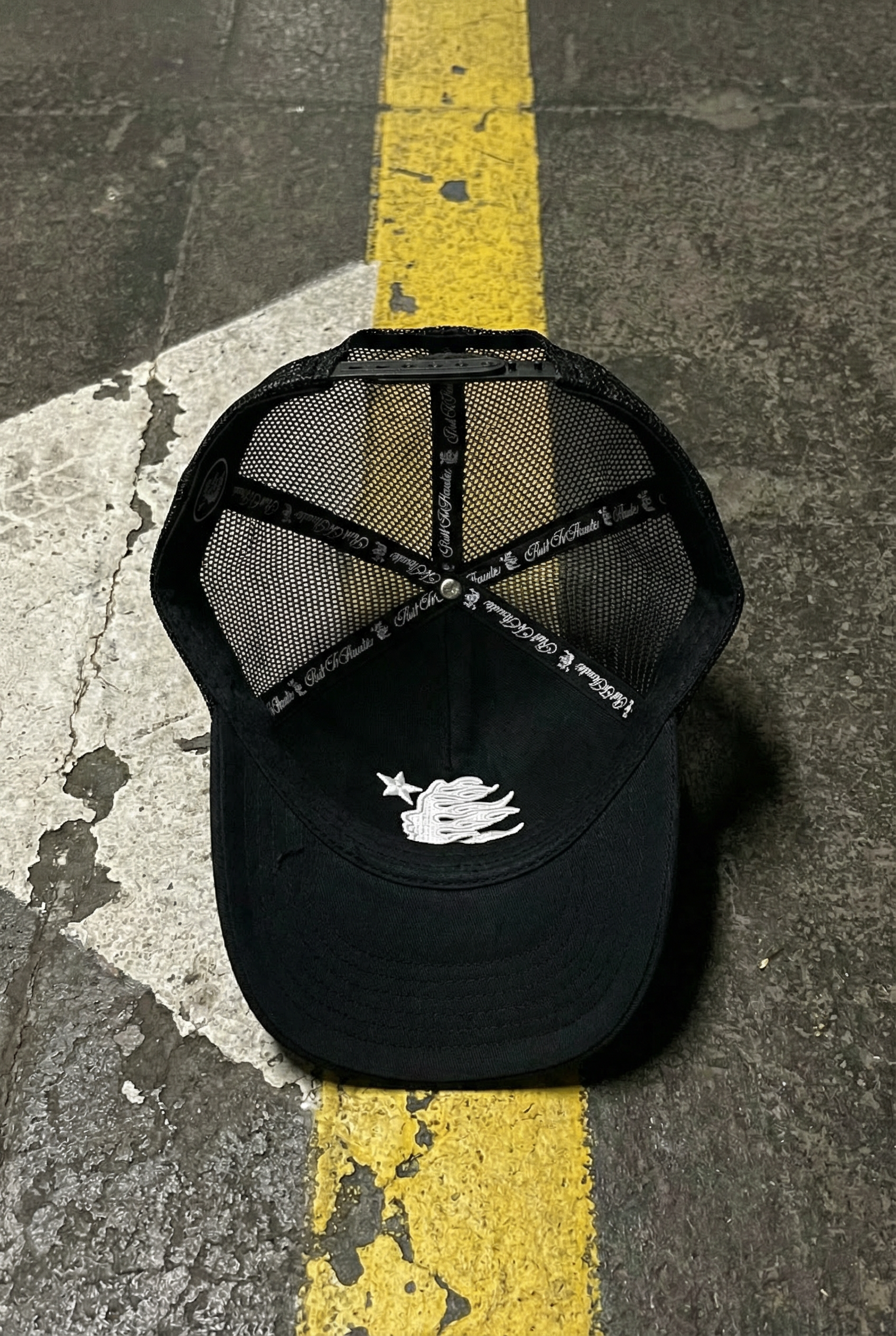 HELLSTAR Rhinestone Logo Cap | White Black