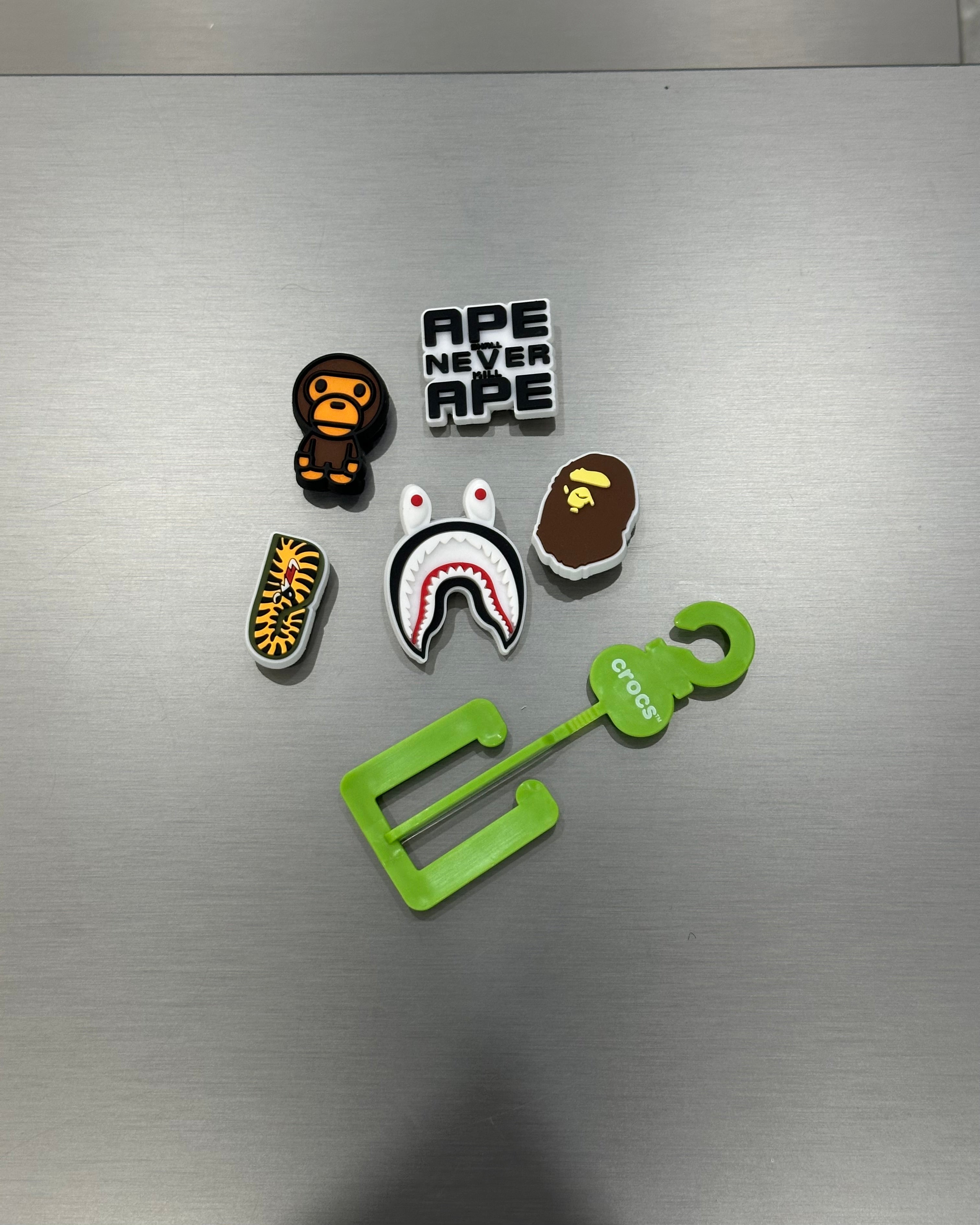 Crocs X A Bathing Ape ABC
Camo - Green