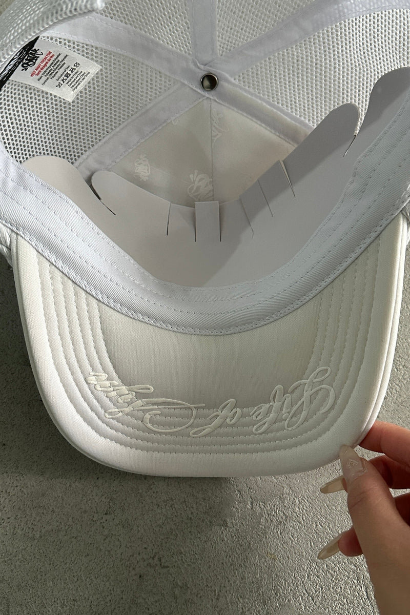 Syna World Rope Trucker Hat – White - MAGIC CITY