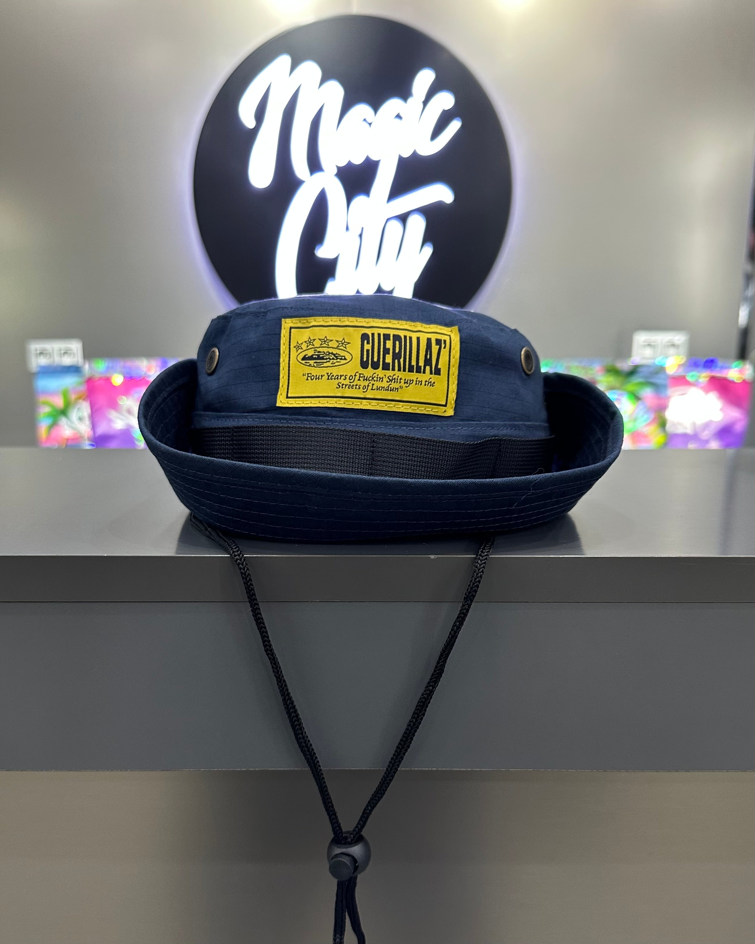 Corteiz OG Guerillaz Bucket Hat - Bleu