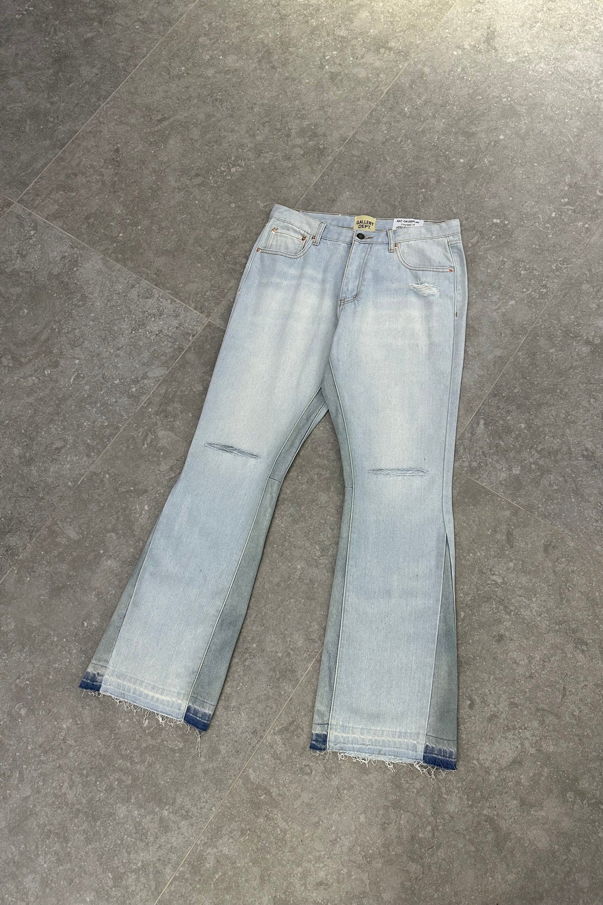 GALLERY DEPT Flared Jeans Paint Splatter – Light Wash Blue