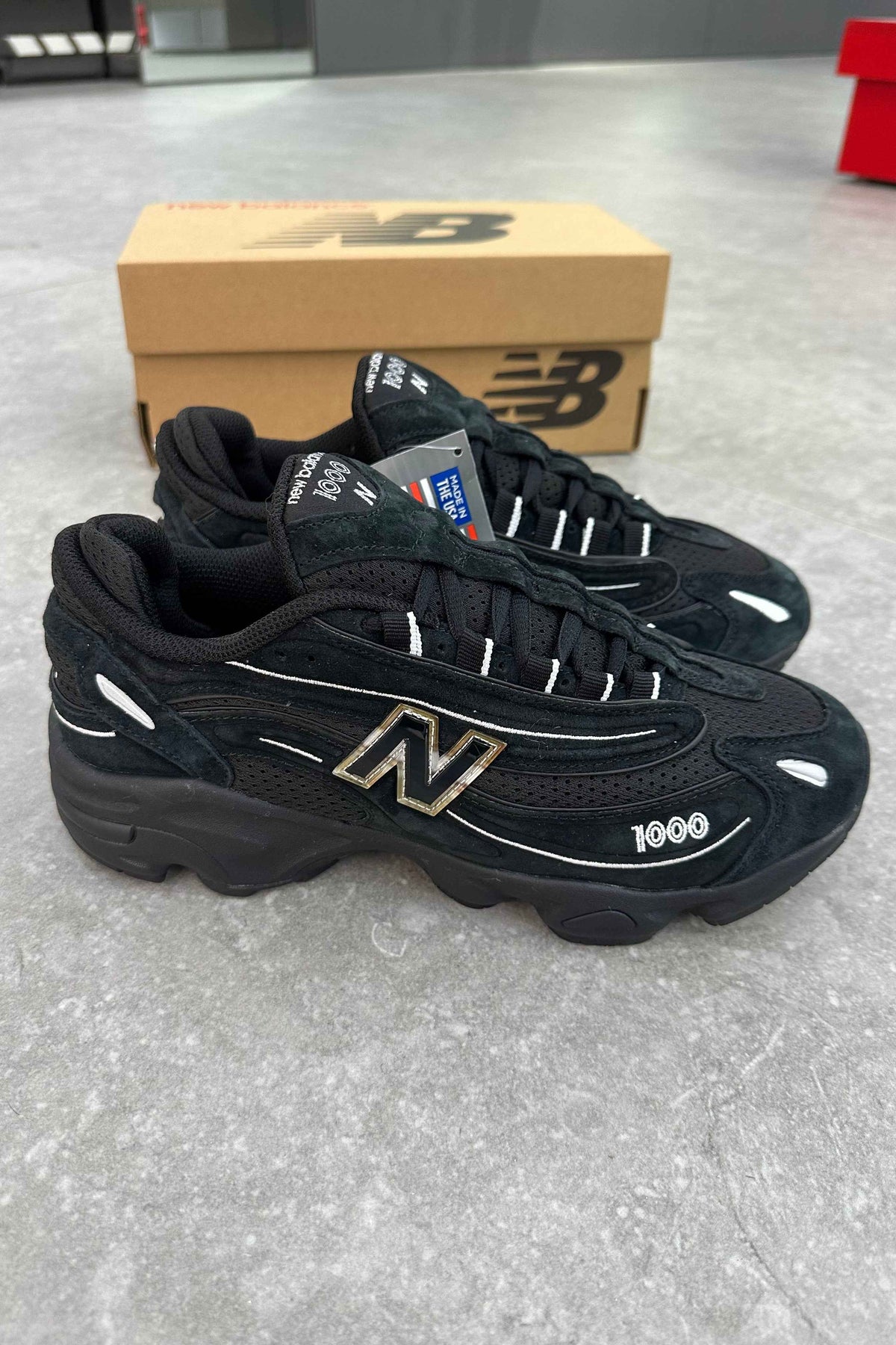 New Balance 1000 Lunar Year - Black