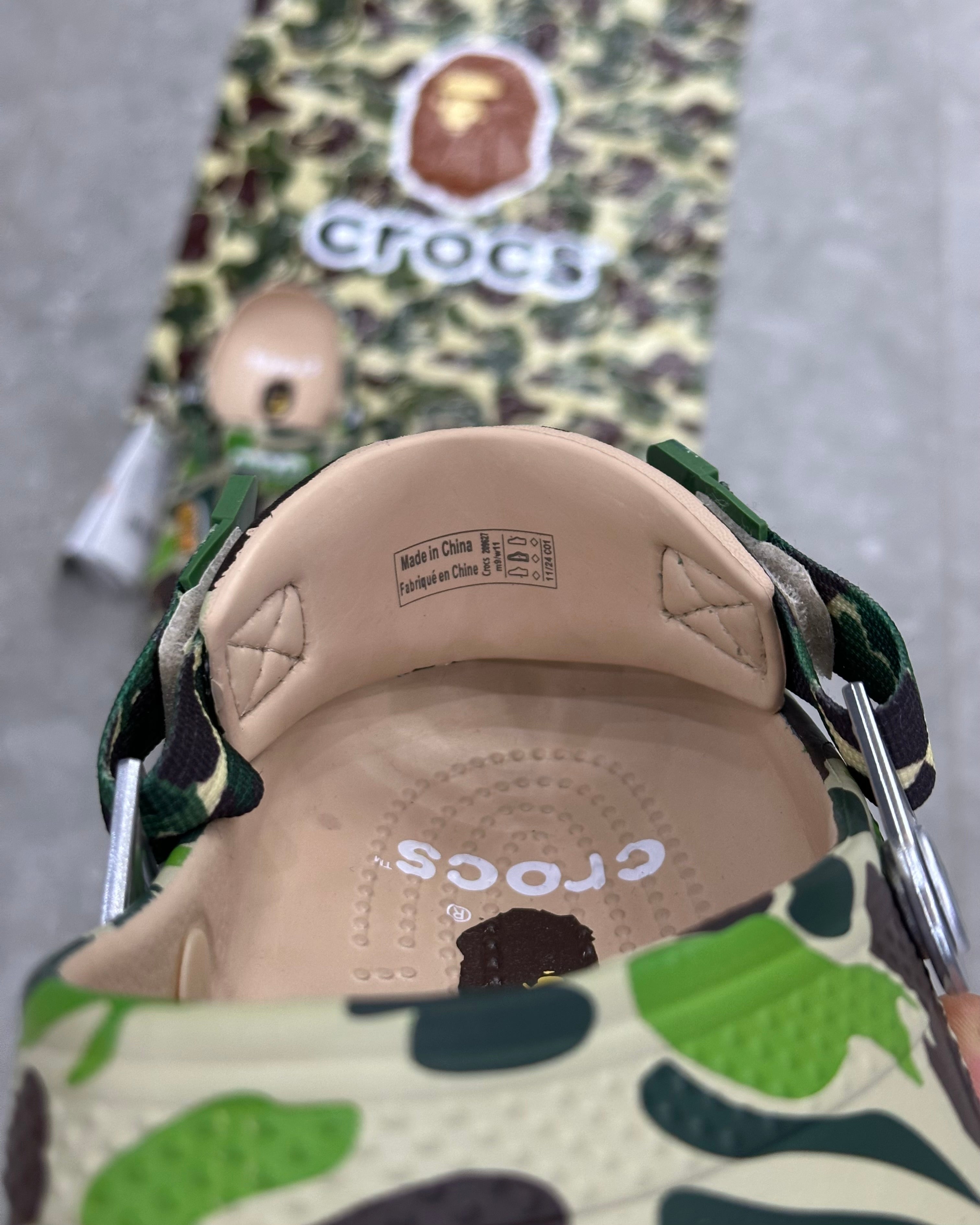 Crocs X A Bathing Ape ABC
Camo - Green