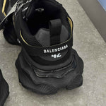 Balenciaga Cargo Sneaker Black - MAGIC CITY