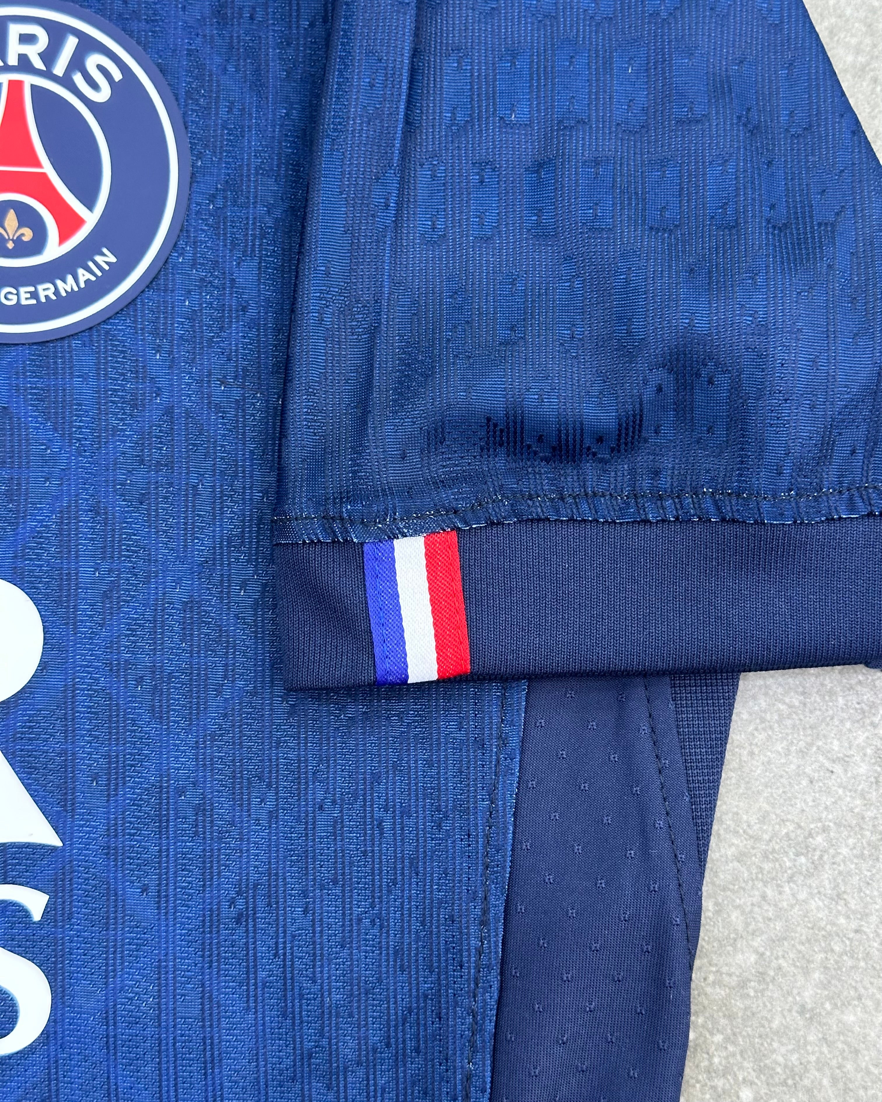 Paris Saint Germain 2025/26
XO The Weeknd | Player Version - MAGIC CITY