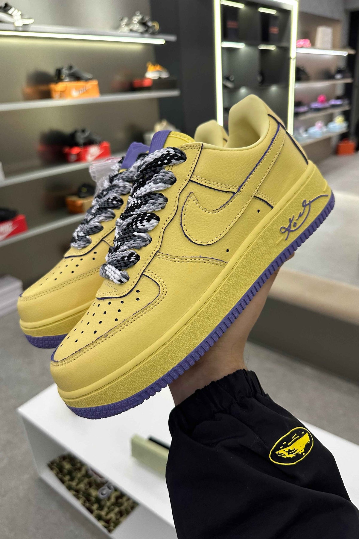 Kobe Bryant x Nike AF1 - Soft Yellow