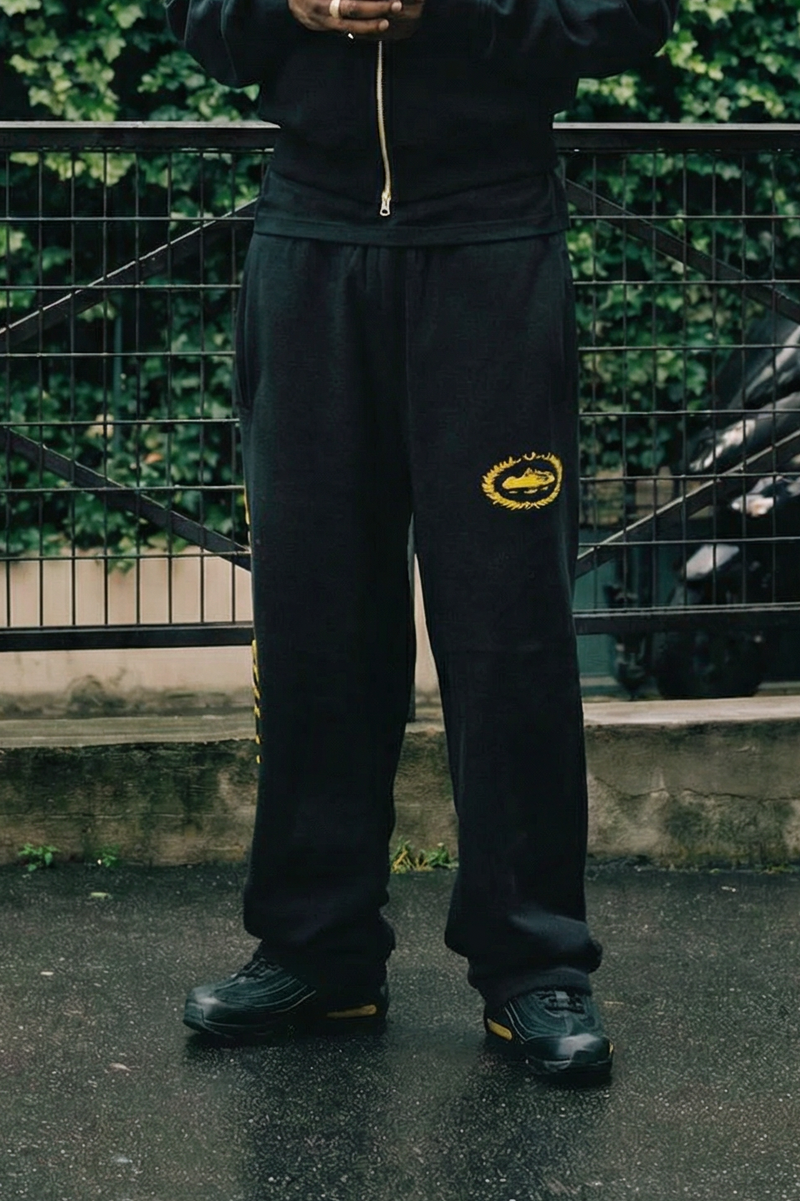 Corteiz Superior Royale Open Hem Pant - "Black/Yellow"