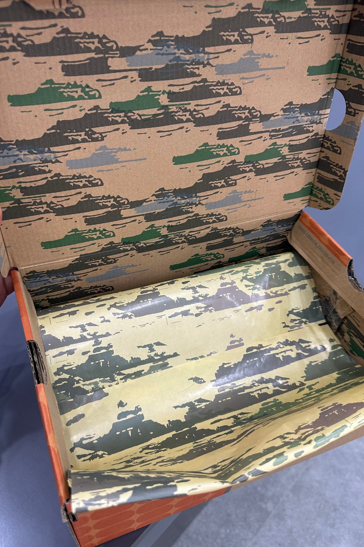 Corteiz x Air Max 95 Honey Black - MAGIC CITY