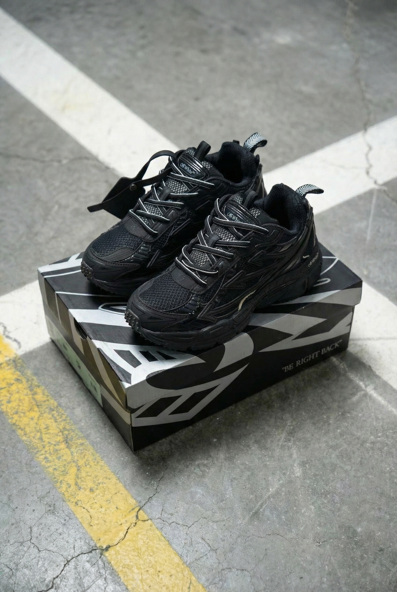 OFF-WHITE Be Right Back - BLACK