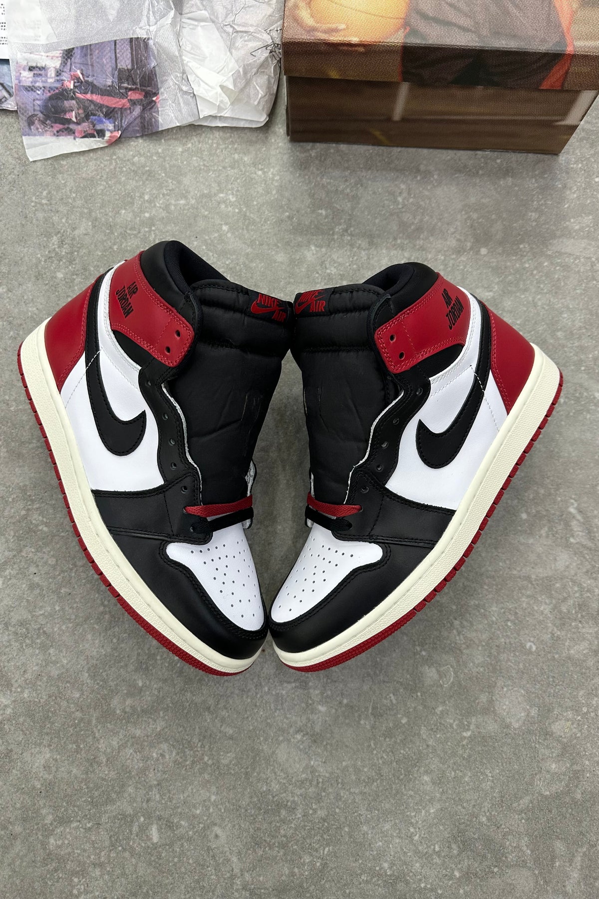 Jordan 1 Retro High OG - Black Toe Reimagined