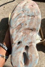 Yeezy Foam RNNR MX Sand Grey - MAGIC CITY