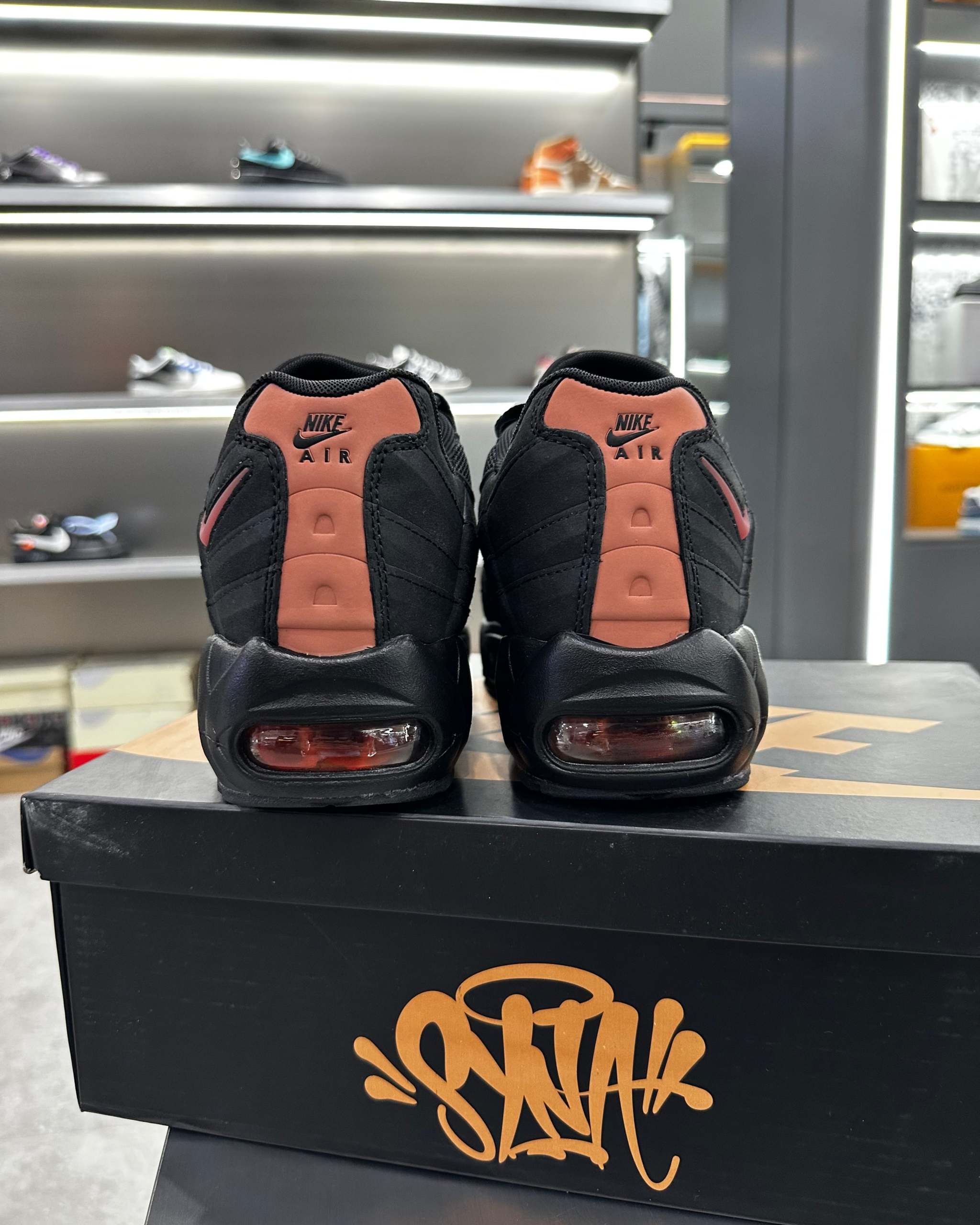 Nìke x Central Cee x Syna World Air Max 95 'Live Yours' - MAGIC CITY