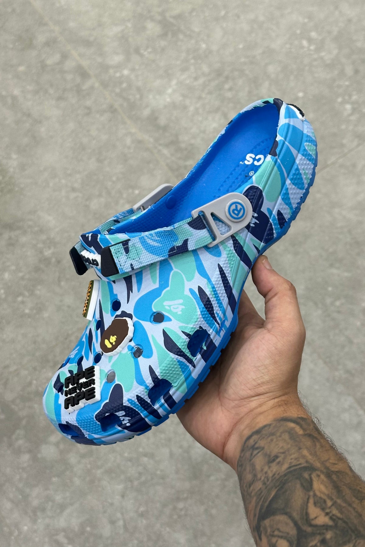 Crocs X A Bathing Ape ABC
Camo - Bleu - MAGIC CITY