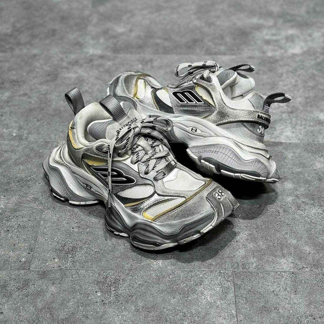 Balenciaga Cargo Sneaker Grey - MAGIC CITY