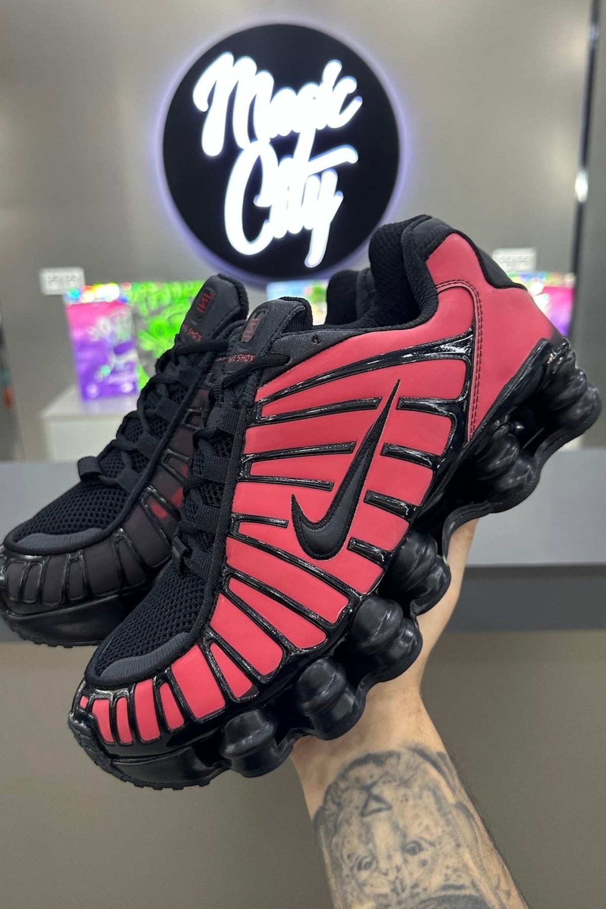 Nike Shox Thermoréactif - Red - MAGIC CITY