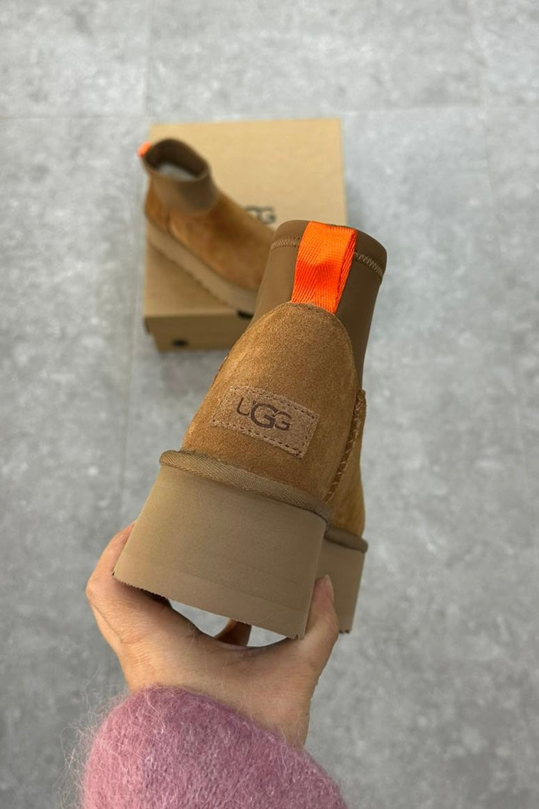 UGG Classic Mini Dipper Boot