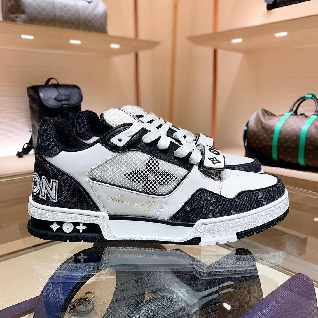 Louis Vuitton LV Trainer sangle velcromonogramme denim Black WhiteLouis Vuitton LV Trainer sangle velcro
monogramme denim Black WhiteMAGIC CITY