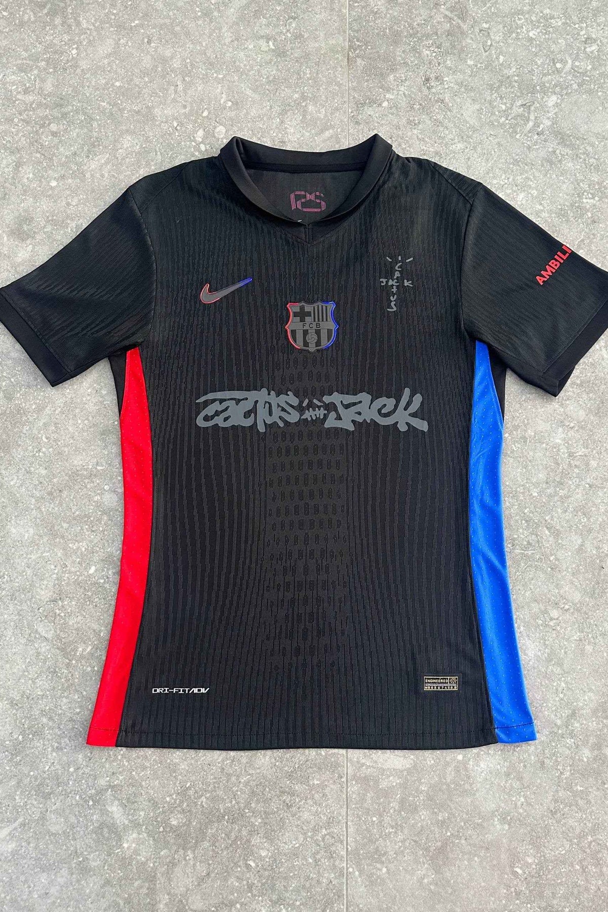FC Barcelona × Travis Scott Limited
Edition Black 2025 - MAGIC CITY