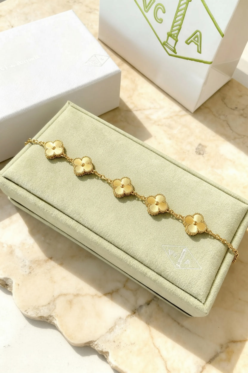 Van Cleef & Arpels Gold 5 Motif Vintage Alhambra - Stainless Steel