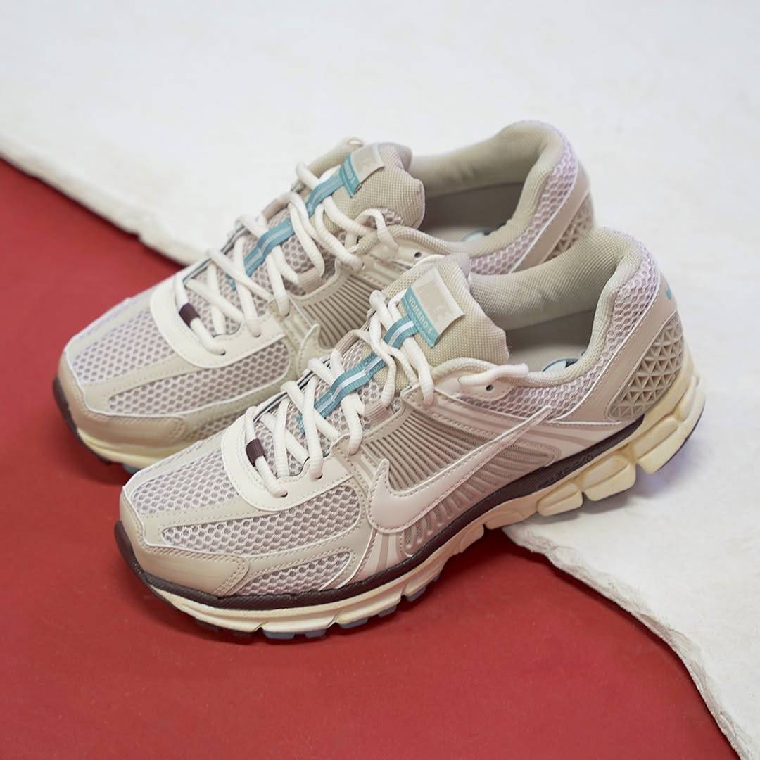 Nike Zoom Vomero 5 Oatmeal
