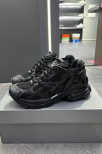 Balenciaga Runner Sneaker 'Black'