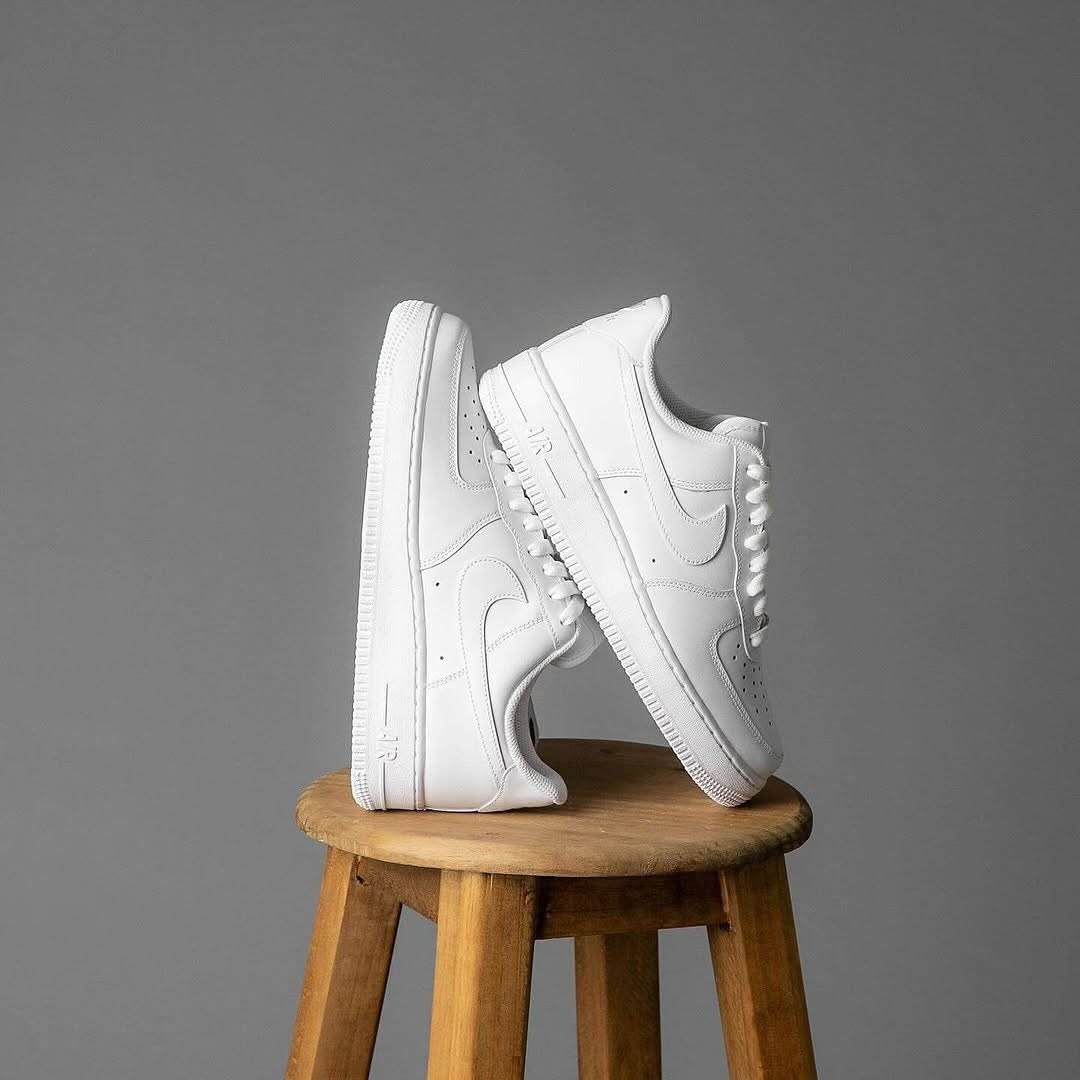 Nike Air Force 1 Triple White - MAGIC CITY