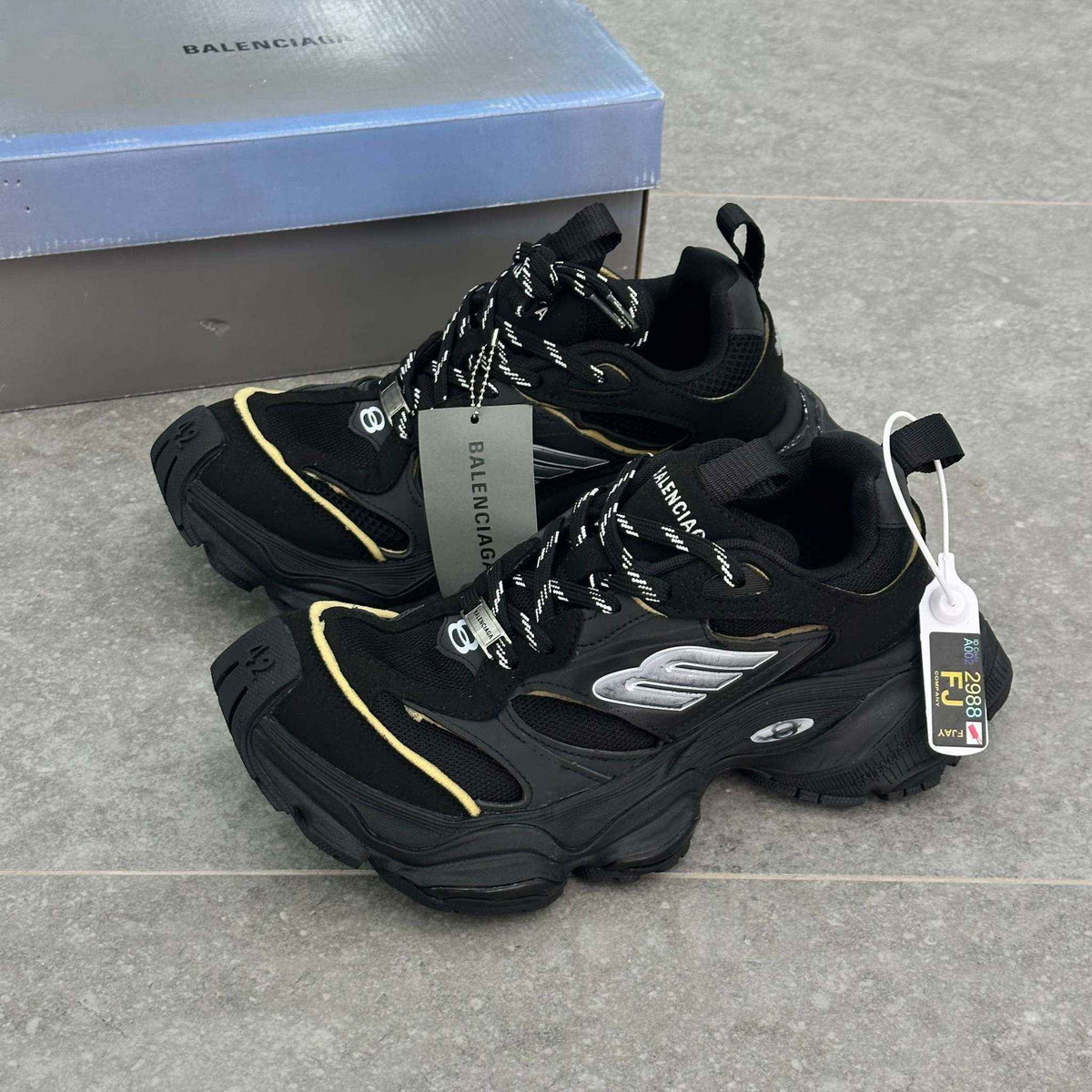 Balenciaga Cargo Sneaker Black - MAGIC CITY