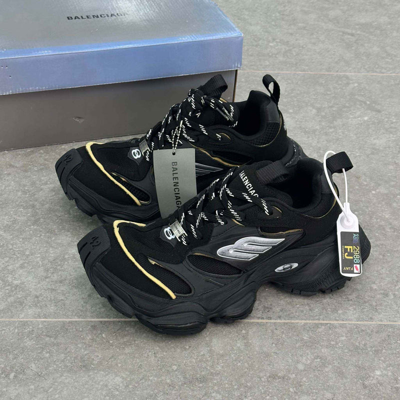 Balenciaga Cargo Sneaker Black - MAGIC CITY