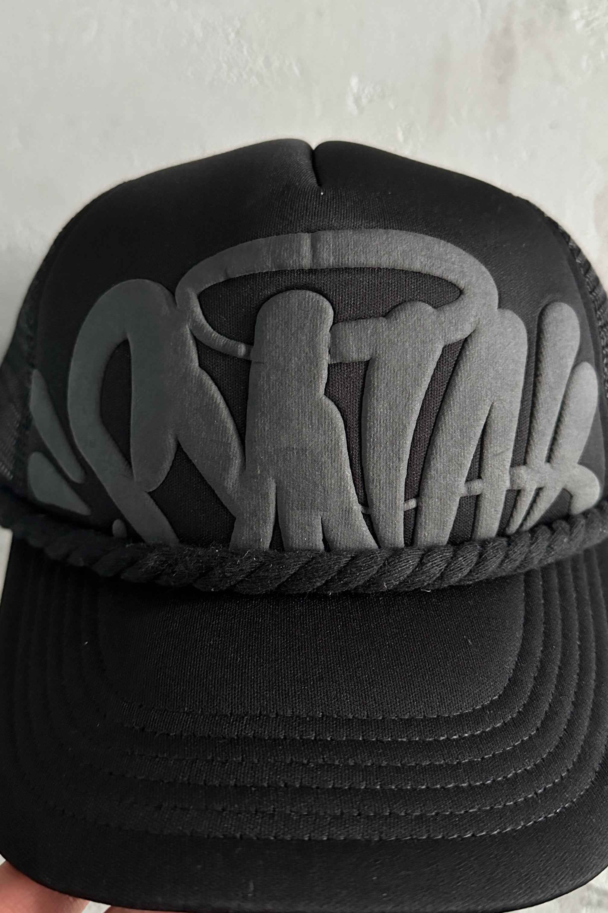 Syna World Rope Trucker Hat – BLACK