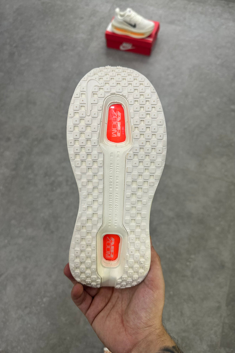 Nike Vomero Premium - White Bright Crimson