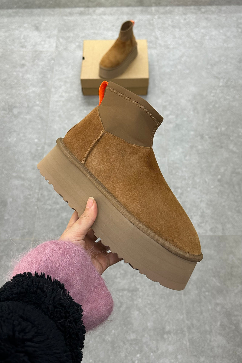 UGG Classic Mini Dipper Boot
