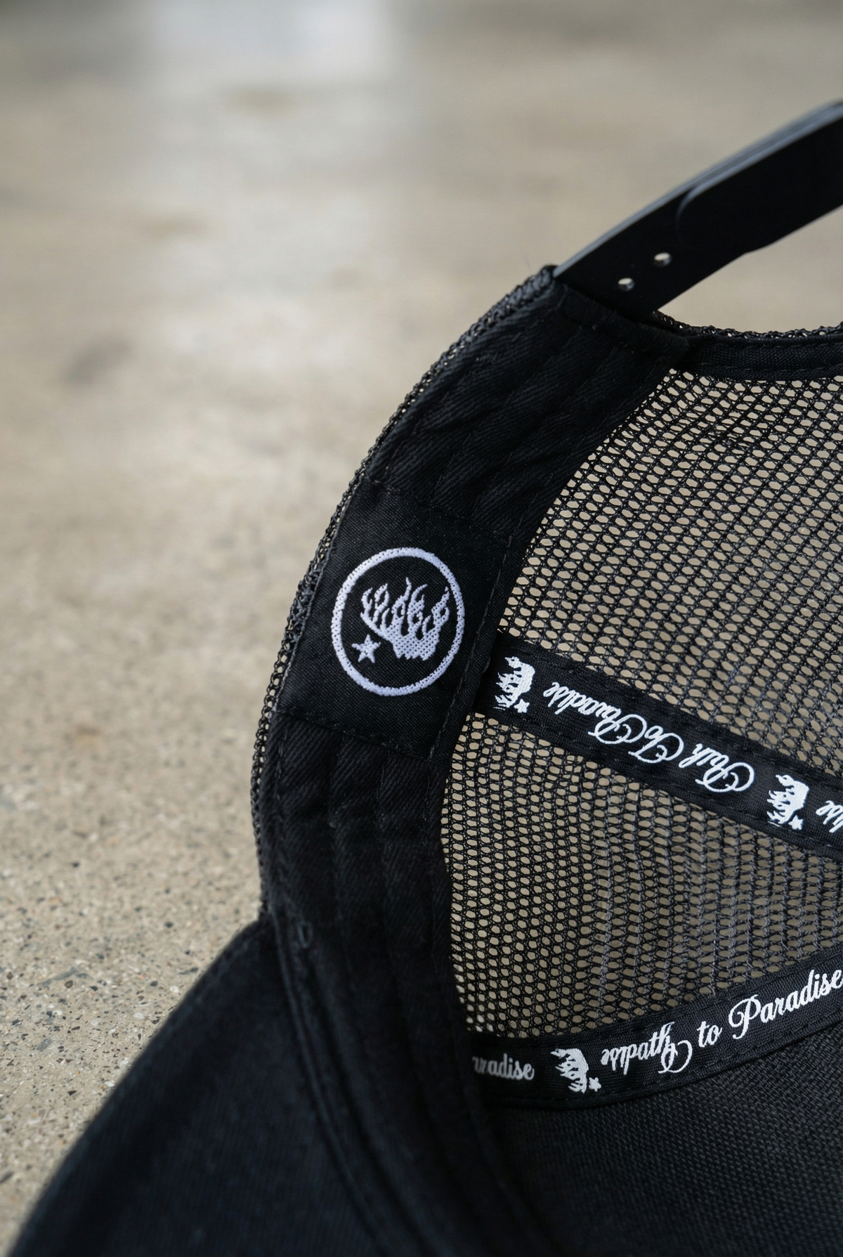 HELLSTAR Rhinestone Logo Cap | White Black