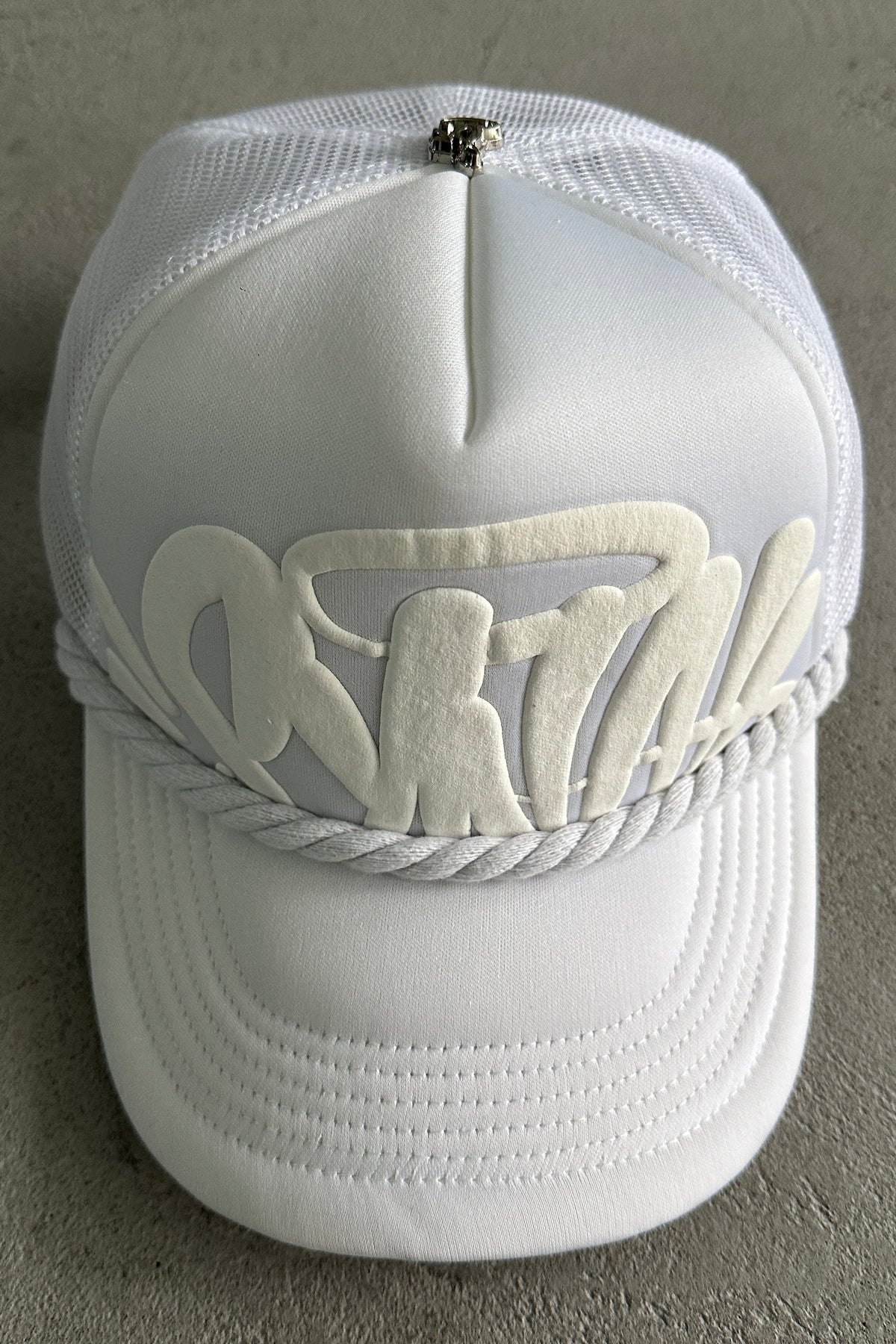 Syna World Rope Trucker Hat – White - MAGIC CITY