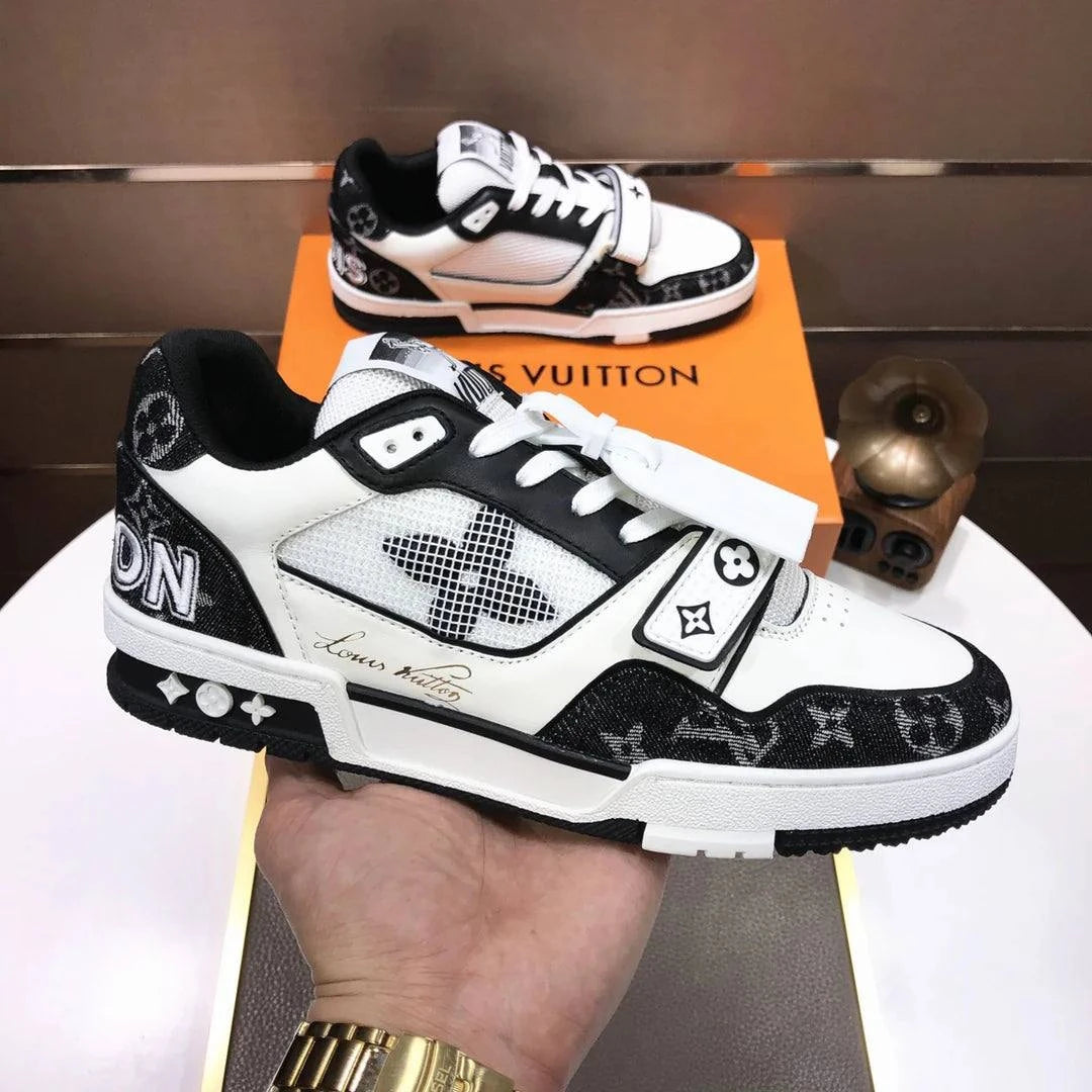 Louis Vuitton LV Trainer sangle velcromonogramme denim Black WhiteLouis Vuitton LV Trainer sangle velcro
monogramme denim Black WhiteMAGIC CITY