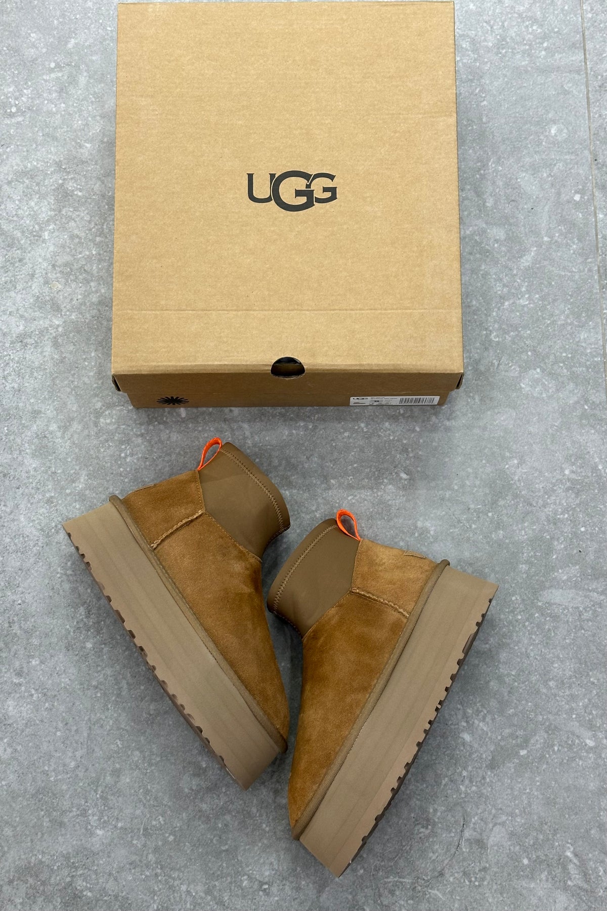 UGG Classic Mini Dipper Boot
