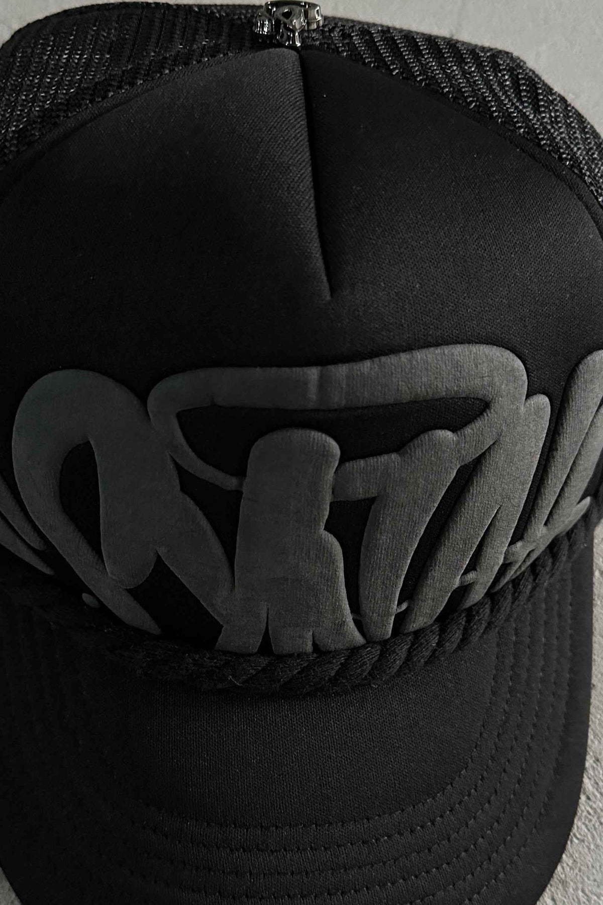 Syna World Rope Trucker Hat – BLACK