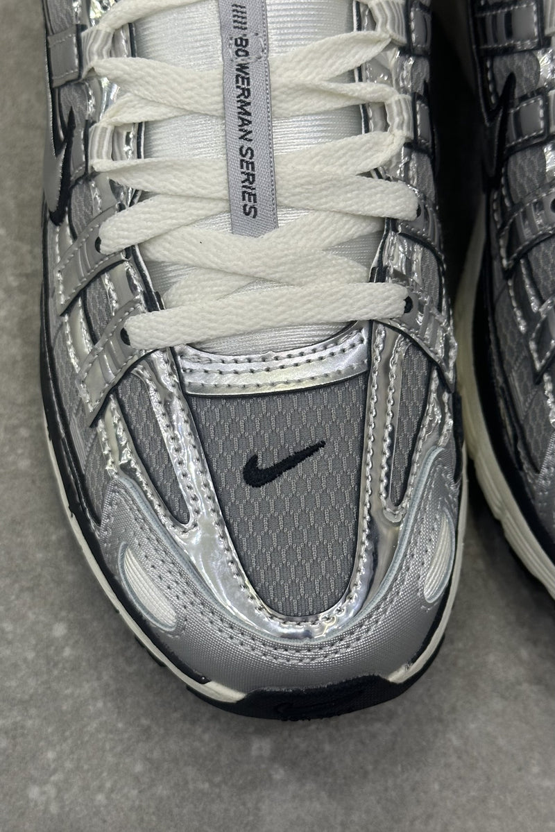 Nike P-6000 Metallic Silver - toe detail