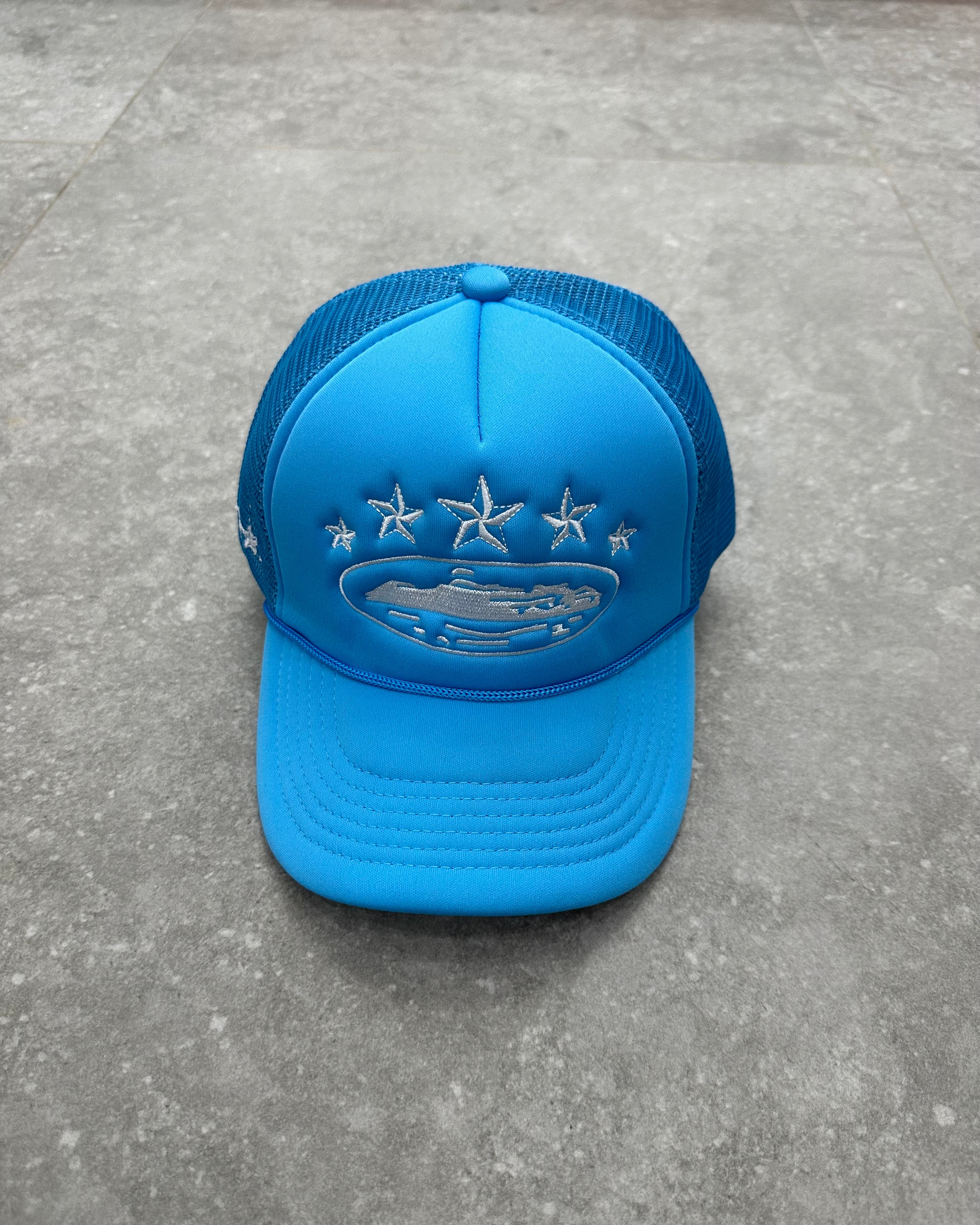 CORTEIZ 5 STARZ Alcatraz Trucker Hat – Baby Bleu