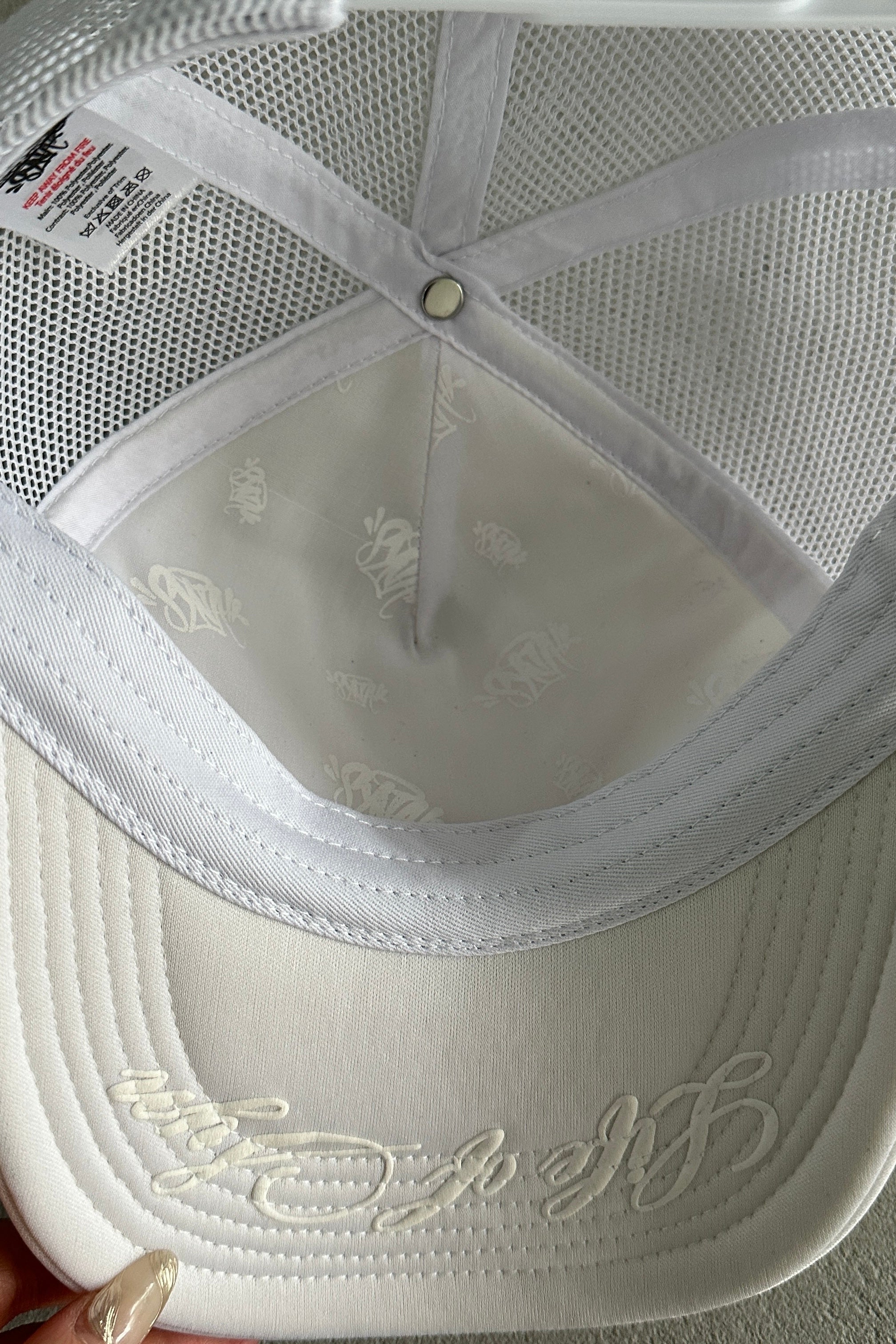 Syna World Rope Trucker Hat – White - MAGIC CITY