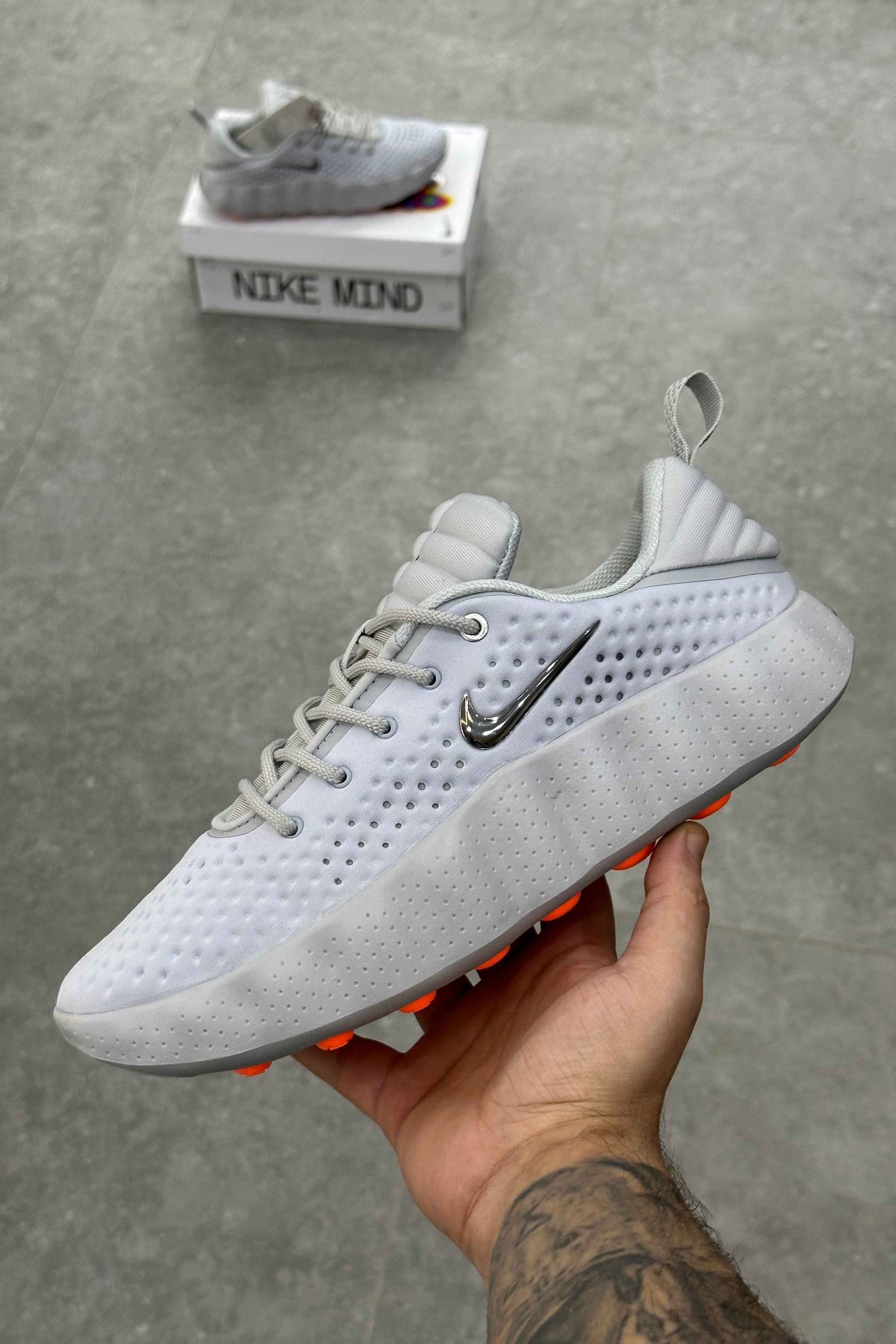Nike Mind 002 - Light Smoke Grey