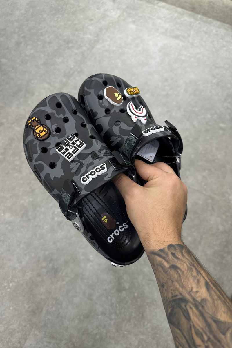 Crocs X A Bathing Ape ABC
Camo - Black