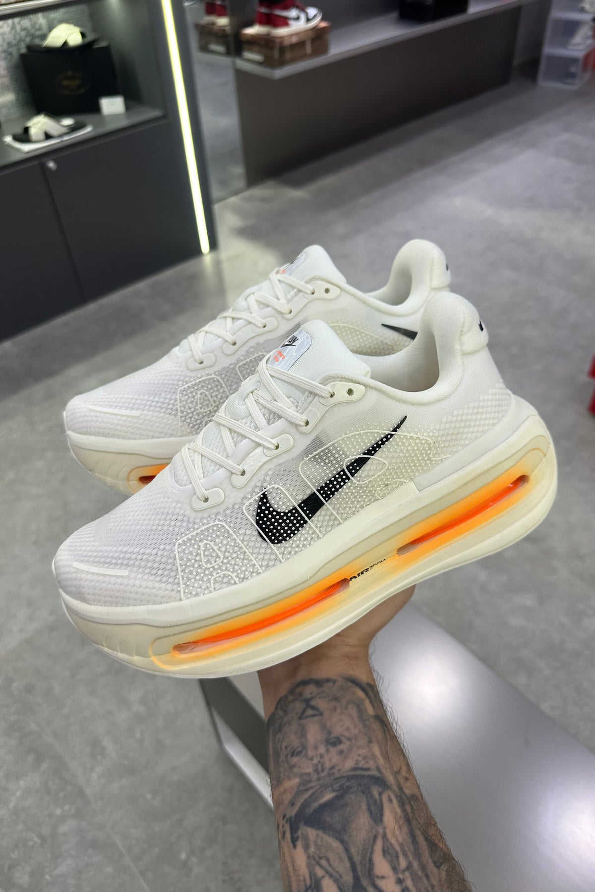 Nike Vomero Premium - White Bright Crimson